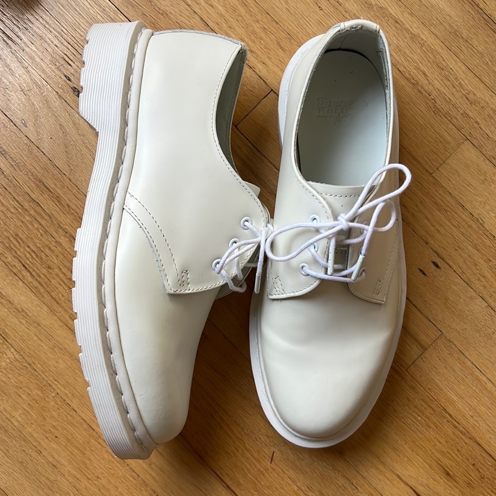 Dr. Martens 1461 White